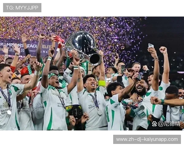 危机重重！球队眼看胜利需踏上征程，看球队的图片